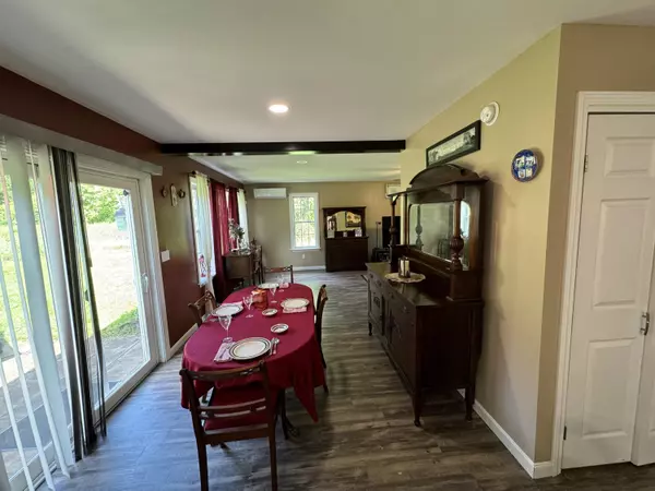 Gardiner, ME 04345,25 Garys DR