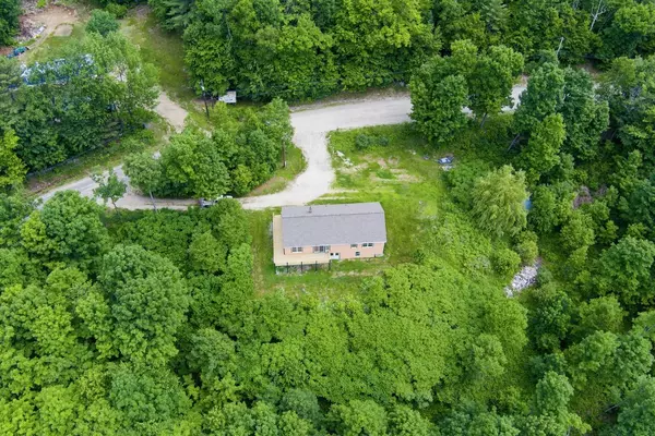 West Paris, ME 04289,10 Forbes RD