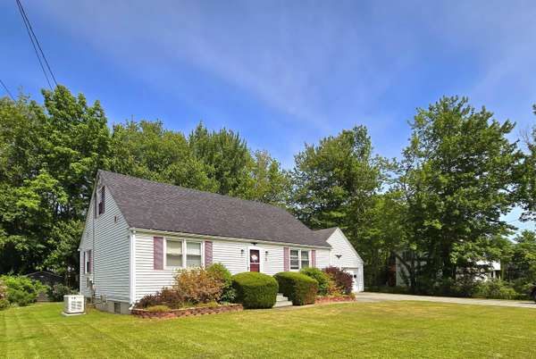 5 McDonald AVE, Ellsworth, ME 04605