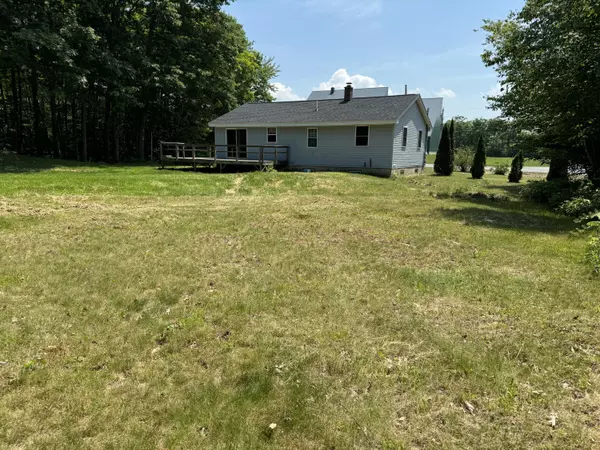 Whitefield, ME 04353,125 Augusta RD