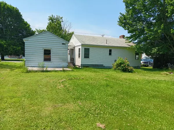 Oakland, ME 04963,95 Fairfield ST