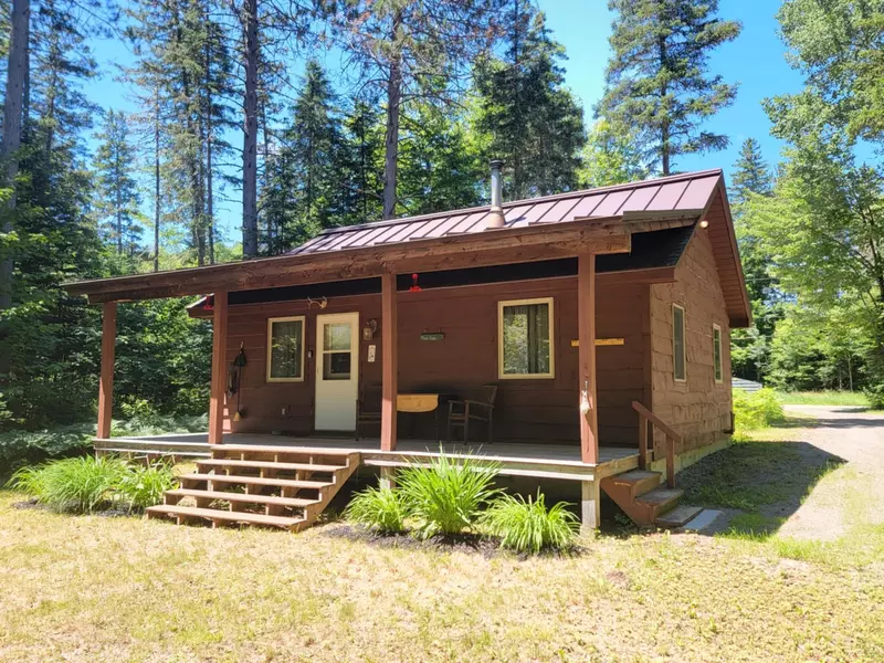 125 Porcupine TRL, Coplin Plt, ME 04982