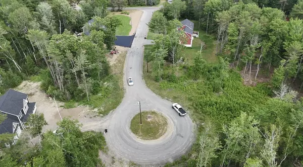 13 Cole Circle DR, Hermon, ME 04401