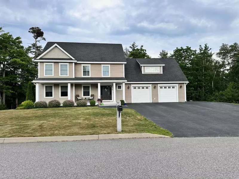 28 Trailside CIR, Saco, ME 04072