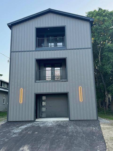 71 Parker ST, Brewer, ME 04412