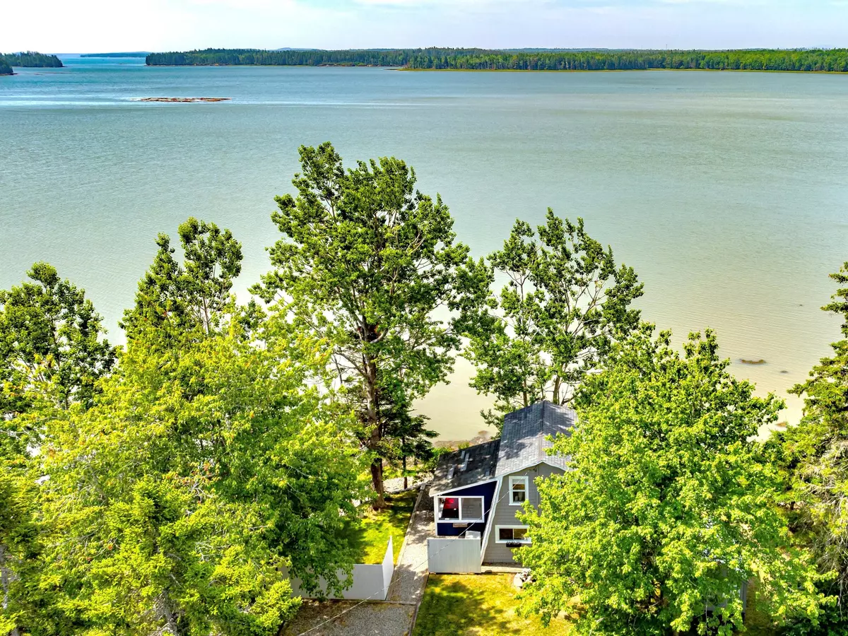 Milbridge, ME 04658,227 Rays Point RD