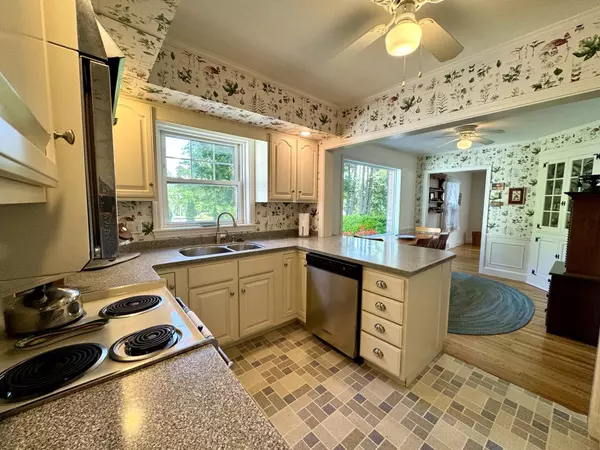 Waterville, ME 04901,85 Mayflower Hill DR