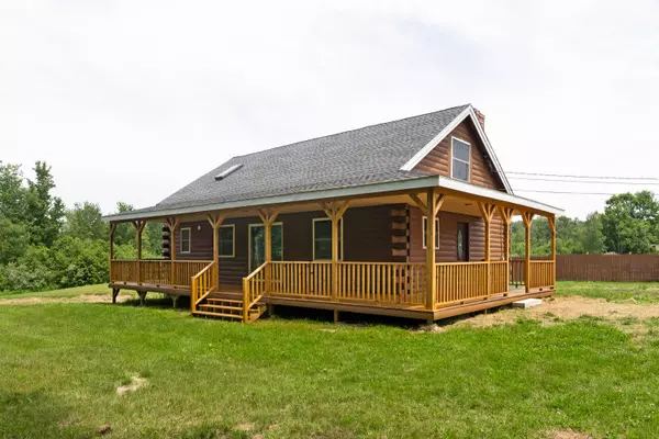 15 Dickey LN, Bowdoin, ME 04287