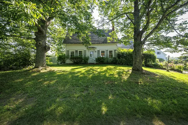 533 Graytown RD, Sedgwick, ME 04676