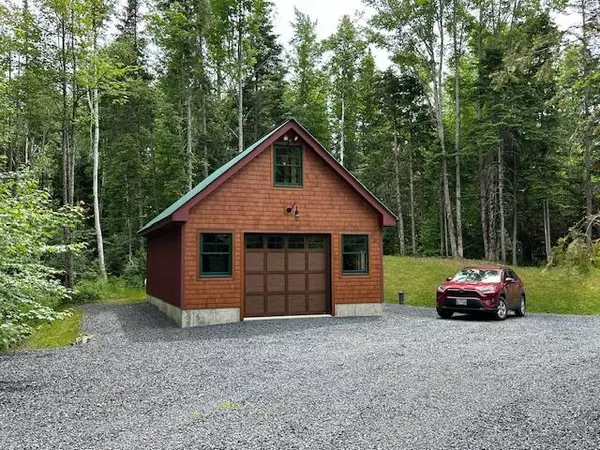 Jackman, ME 04945,22 Halfway Brook RD