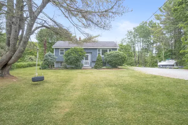 1232 Oyster River RD, Warren, ME 04864