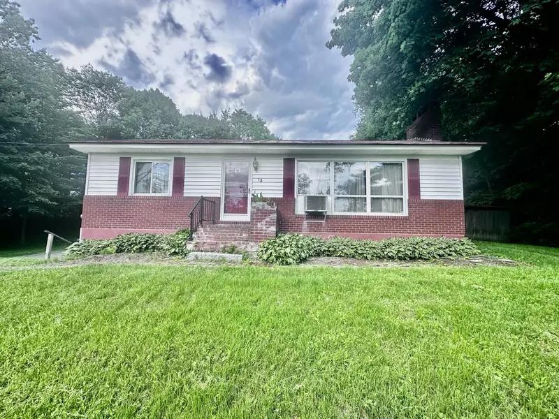 13 Sunset TER, Waterville, ME 04901