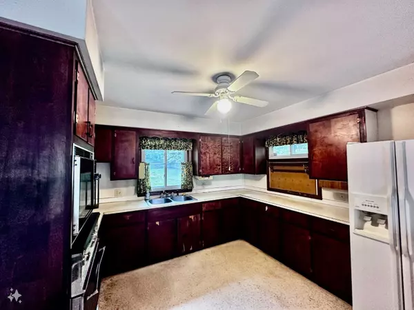 Waterville, ME 04901,13 Sunset TER