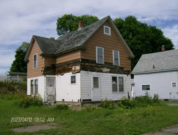 East Millinocket, ME 04430,40 Park ST