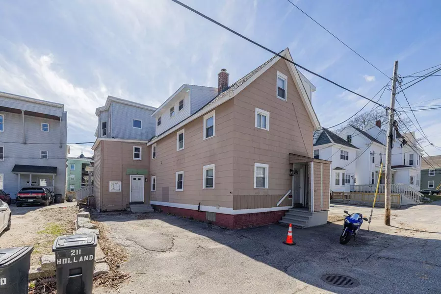 211 Holland ST, Lewiston, ME 04240