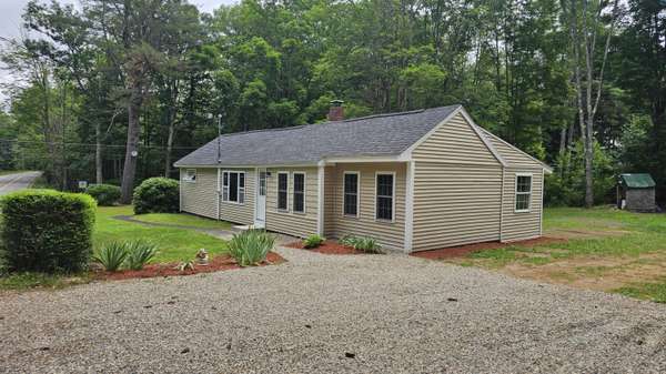 8 Loop RD, Acton, ME 04001