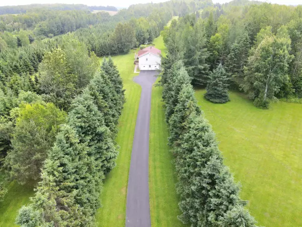 Fort Fairfield, ME 04742,287 Presque Isle RD