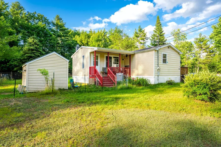 17 Hemlock LN, Limington, ME 04049