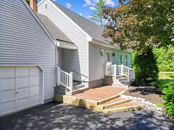 Waterville, ME 04901,28 Clearview AVE