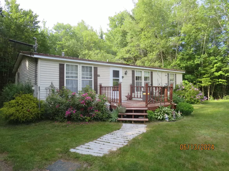 8 Look Brook CIR, Jay, ME 04239