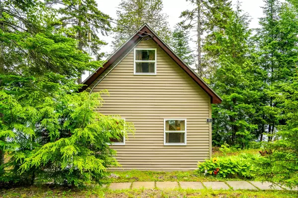 Lakeville, ME 04487,91 Hamilton RD