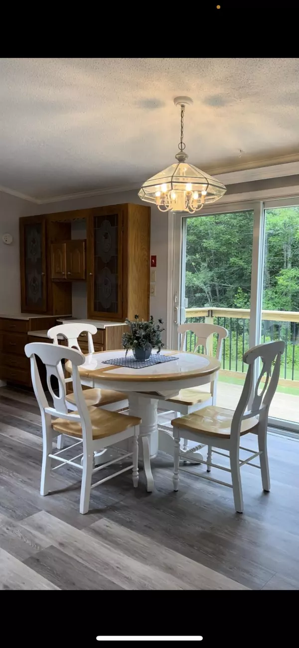 Readfield, ME 04355,86 Plains RD