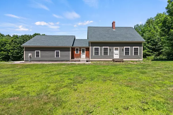 Raymond, ME 04071,8 Colina DR