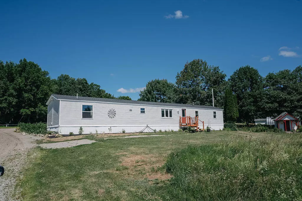 Etna, ME 04434,68 Green LN