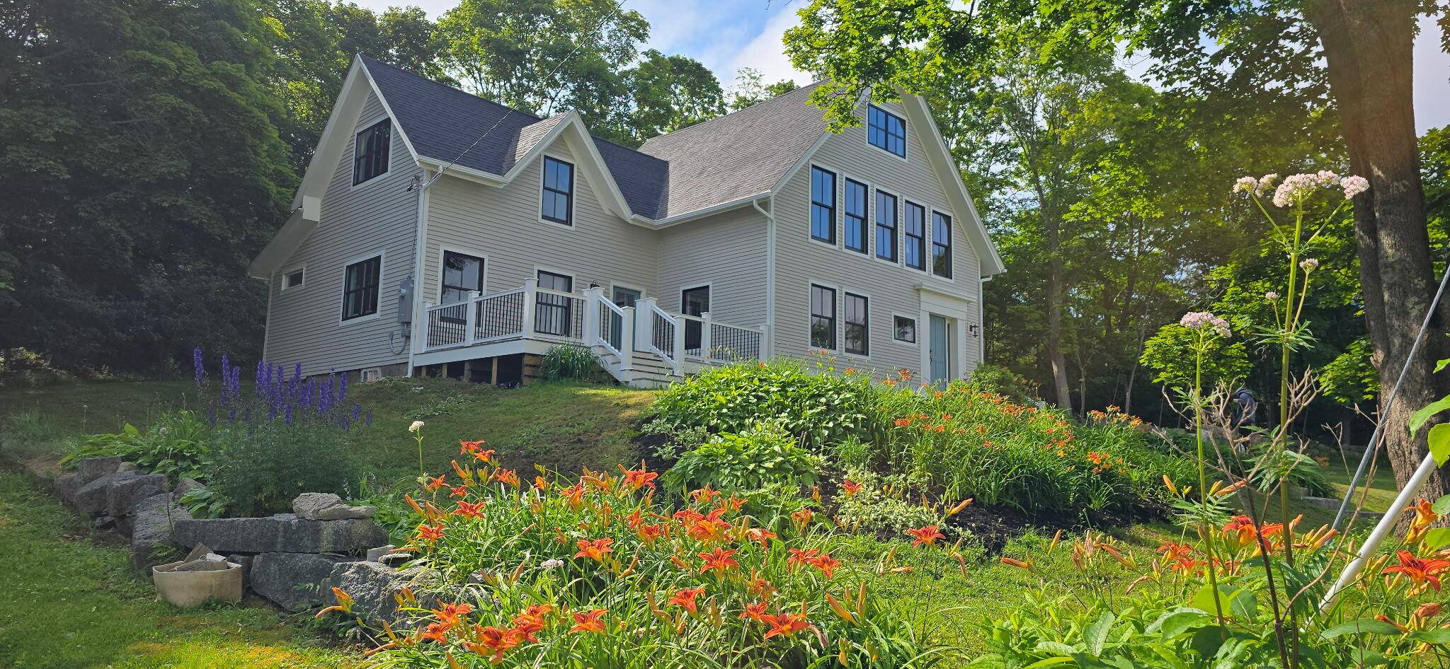 46 Atlantic AVE, Vinalhaven, ME 04863
