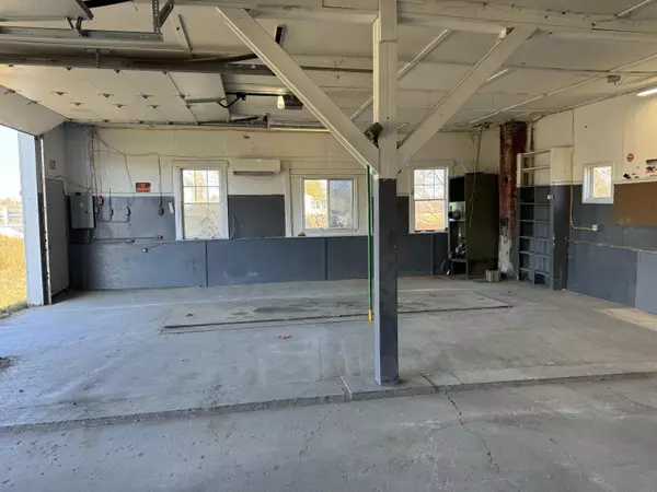 Bridgewater, ME 04735,405 Main RD