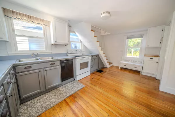 Stockton Springs, ME 04981,23 Perkins RD