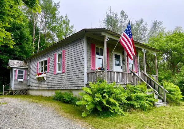 24 Shore RD, Tremont, ME 04653