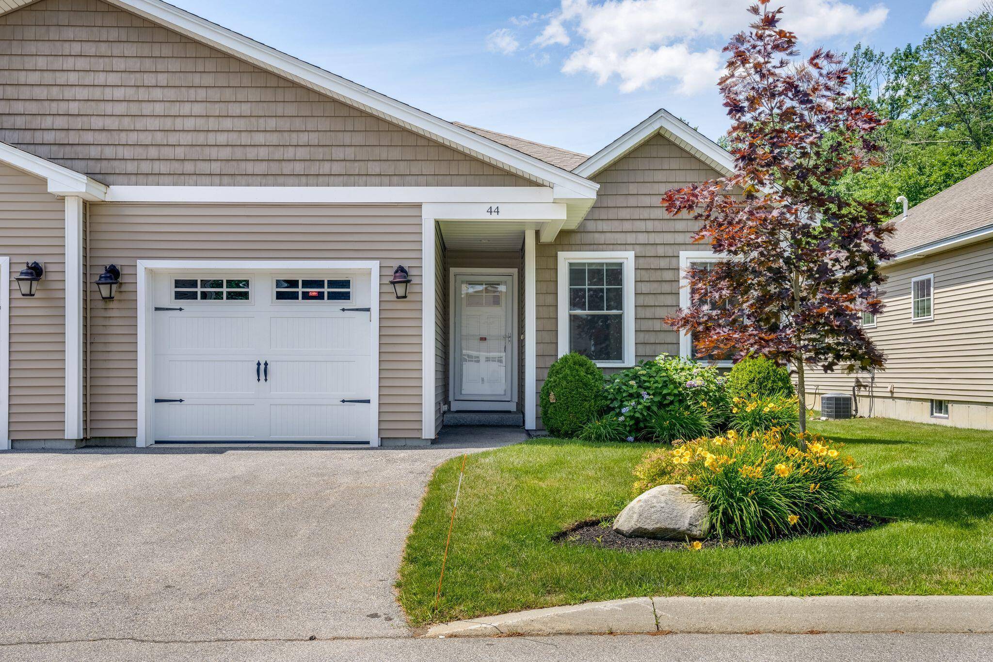 Westbrook, ME 04092,375 Pride ST #44