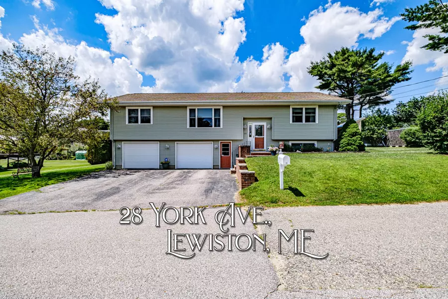 28 York AVE, Lewiston, ME 04240