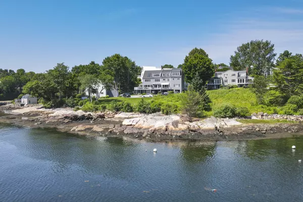 Rockport, ME 04856,4 Harbor View DR #4