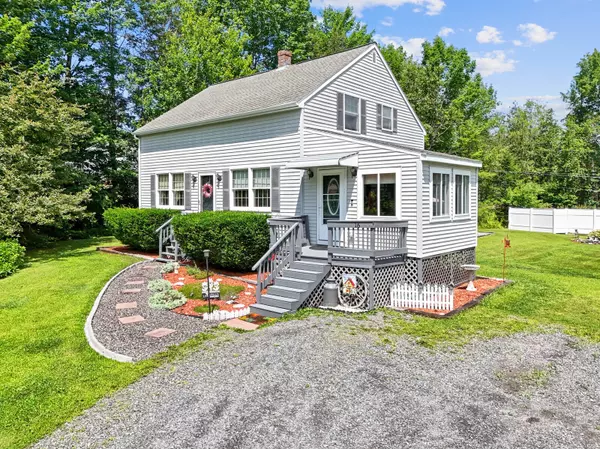 Sidney, ME 04330,16 Jandreau WAY