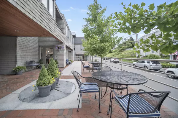 Camden, ME 04843,52 Bay View ST #7A