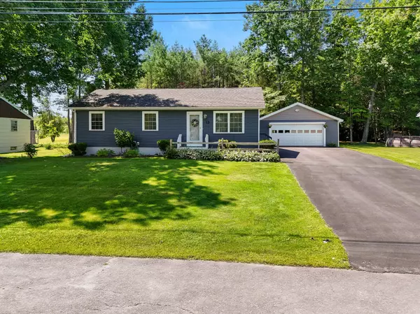 13 Pat ST, Winslow, ME 04901