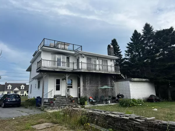 South Portland, ME 04106,955 Highland AVE