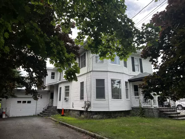 South Portland, ME 04106,955 Highland AVE