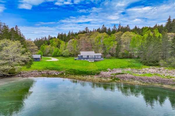 77 Merchants Point DR, Deer Isle, ME 04627