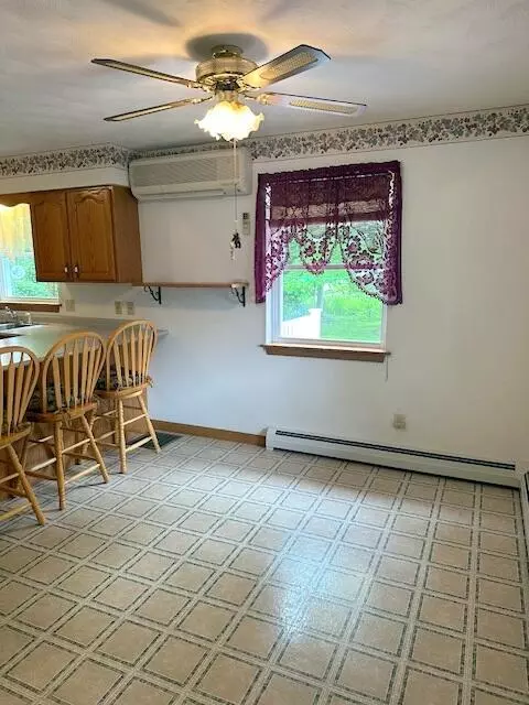 Winslow, ME 04901,16 Paul ST