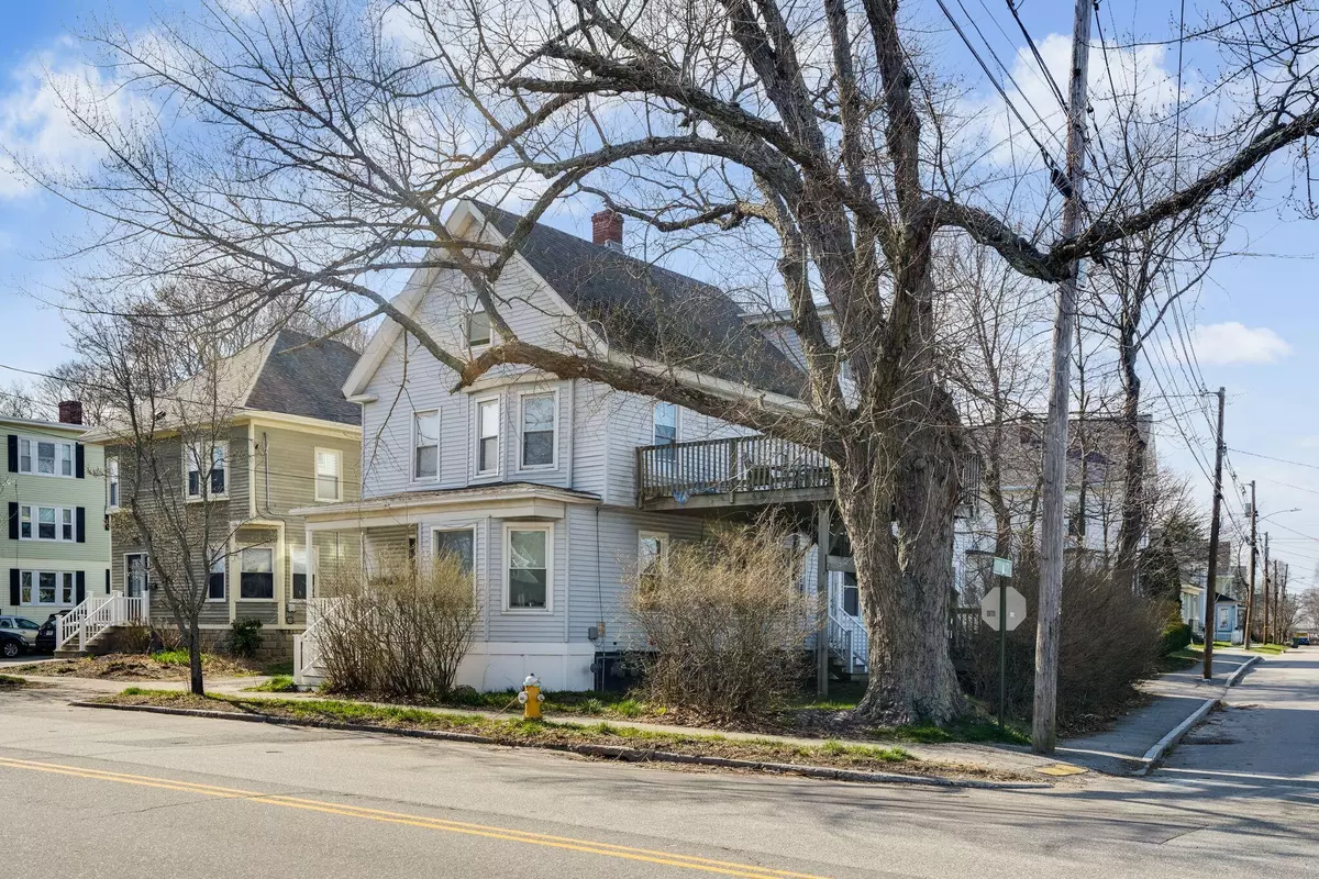 South Portland, ME 04106,919 Broadway