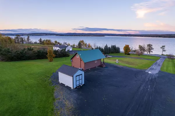 768 Main ST, Saint Agatha, ME 04772