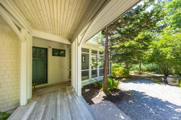 Mount Desert, ME 04660,18 Pine Ledge LN