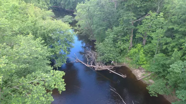 Hartland, ME 04943,64 Pittsfield AVE