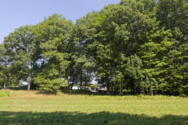 Freeport, ME 04032,34 Flying Pont RD