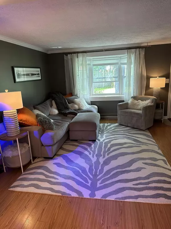 Topsham, ME 04086,33 Munroe LN #33