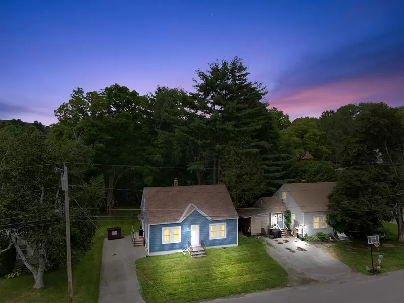 12 Broad ST, Waterville, ME 04901
