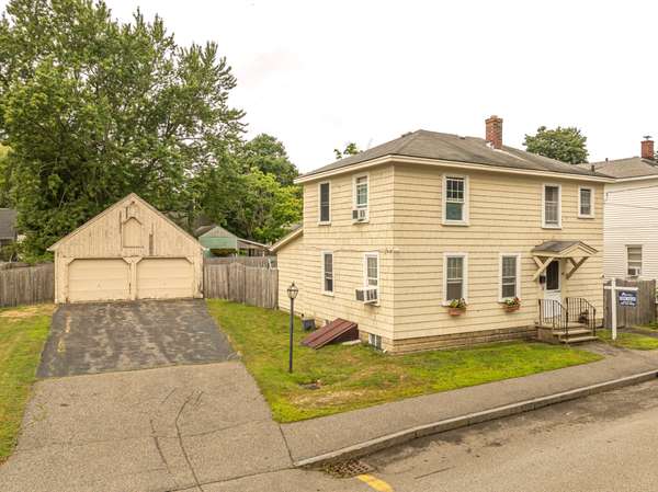 48 Myrtle ST, Westbrook, ME 04092